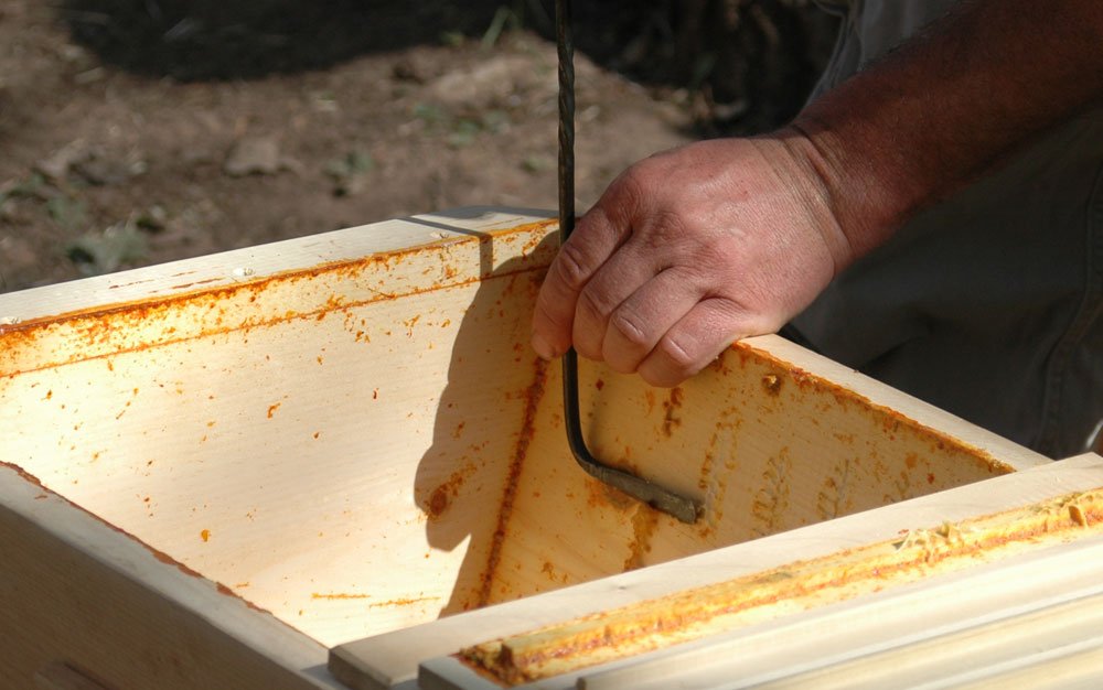 BackYardHive Original Top Bar Hive Tool
